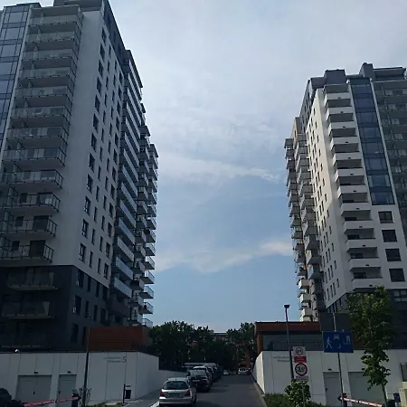 Apartament 14. Pietro *